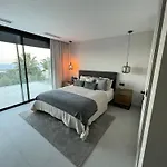 Villa Super Lujo Y Privacidad En Un Entorno Idilico