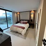 Super Lujo Y Privacidad En Un Entorno Idilico Villa Estepona