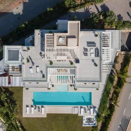 Super Lujo Y Privacidad En Un Entorno Idilico Villa