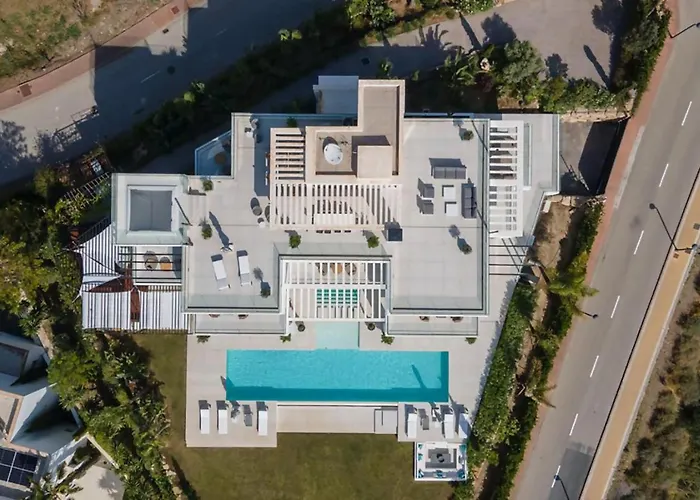 Super Lujo Y Privacidad En Un Entorno Idilico Villa